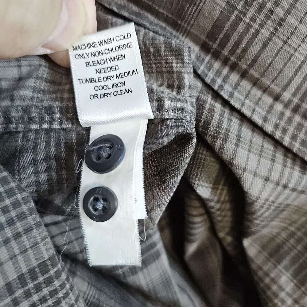 Banana Republic Men's Shirt Size M (15-15 1/2) Brown Plaid Button Up Two Pockets